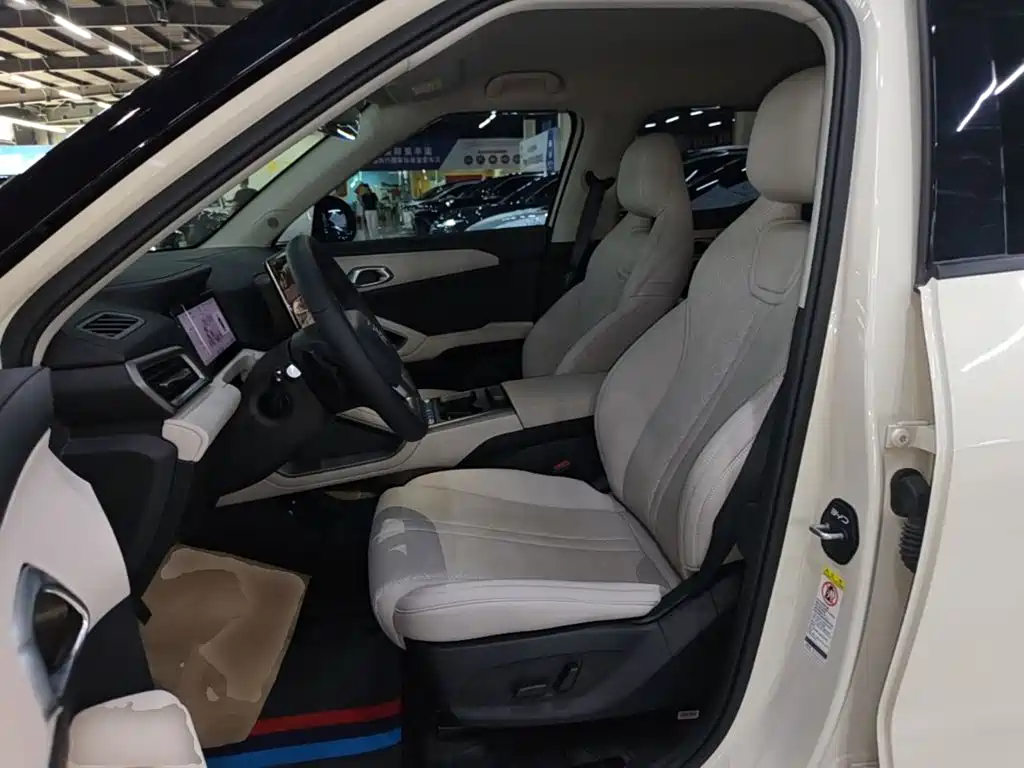 BYD Yuan UP — миниатюра 15