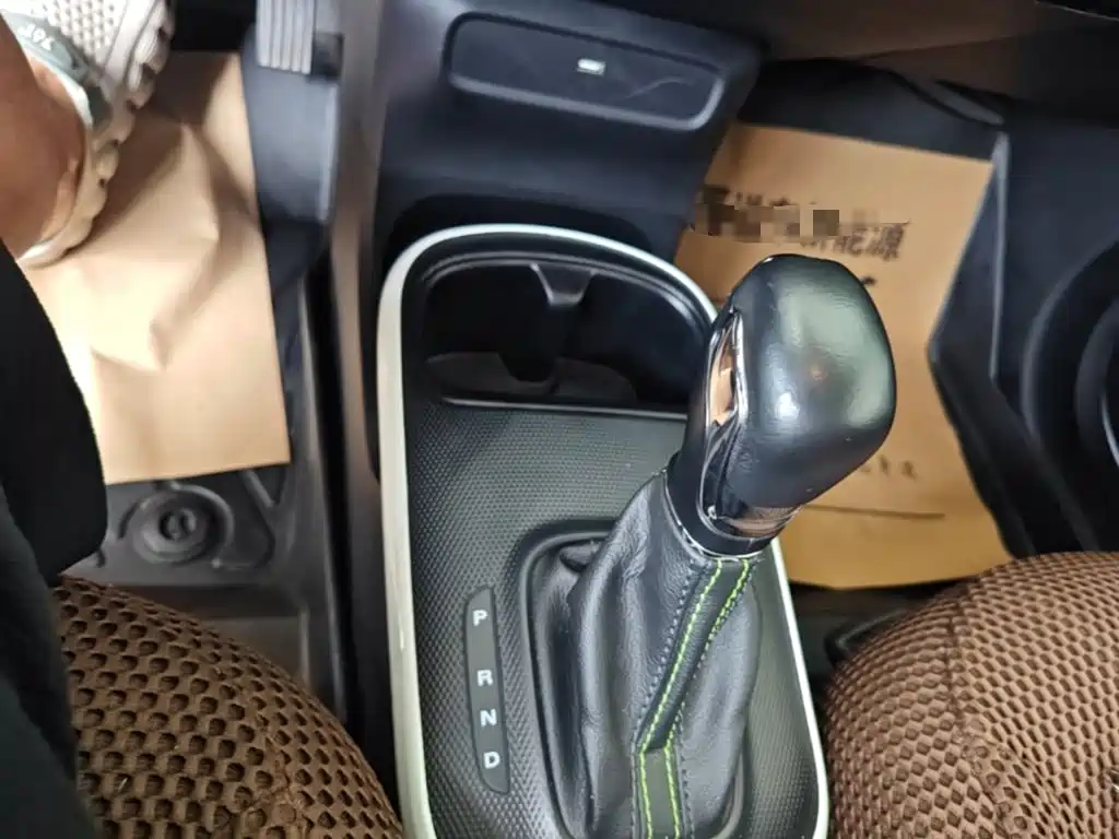 Roewe Clever — миниатюра 14