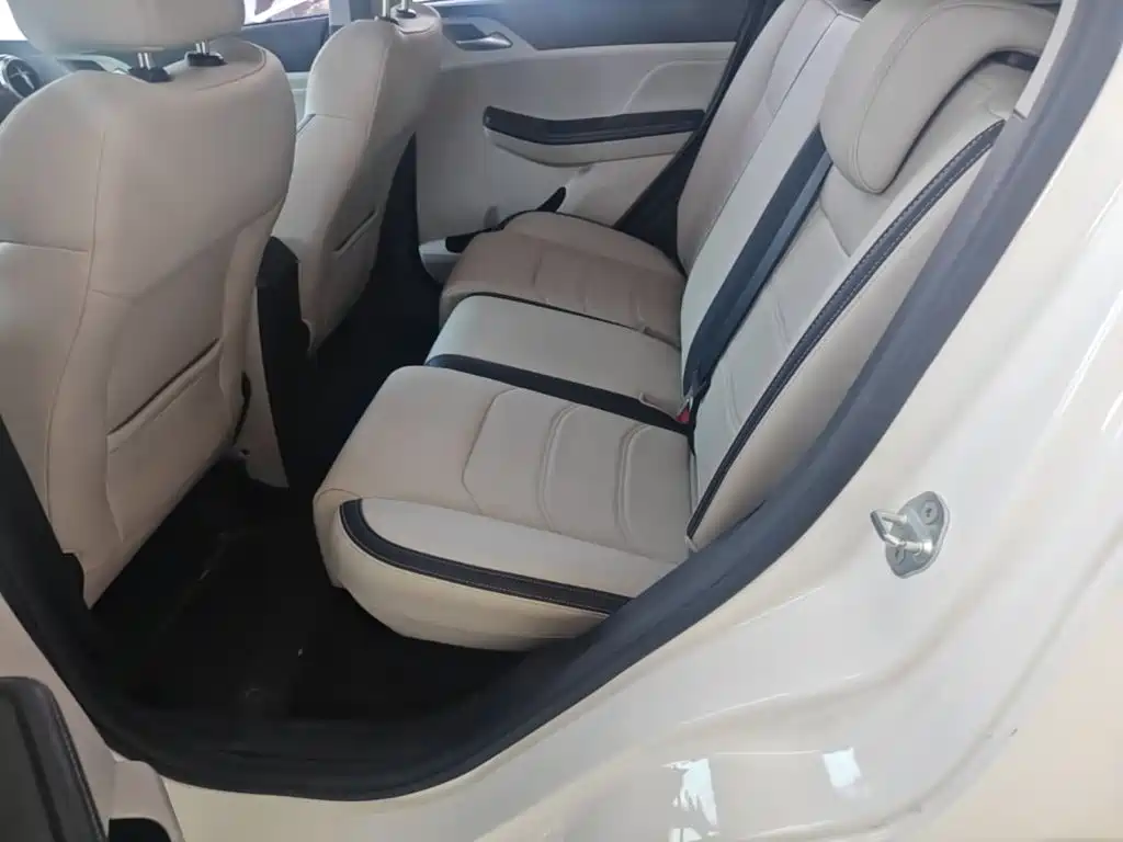 BYD Yuan Pro — миниатюра 17