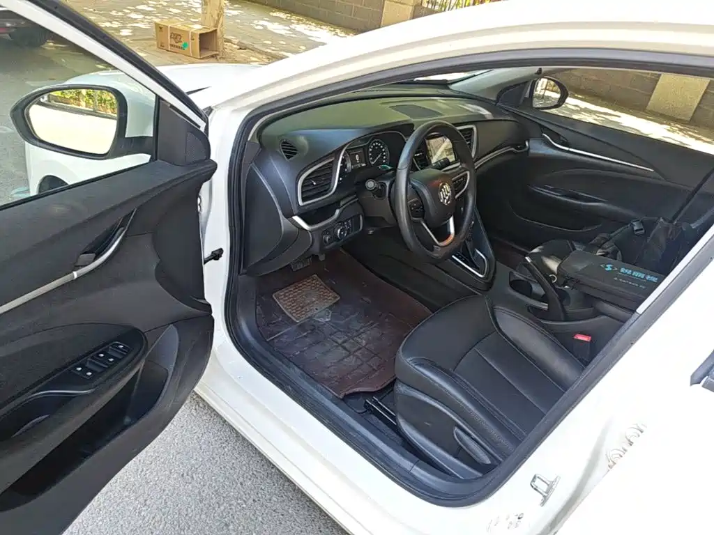Buick Excelle — миниатюра 16
