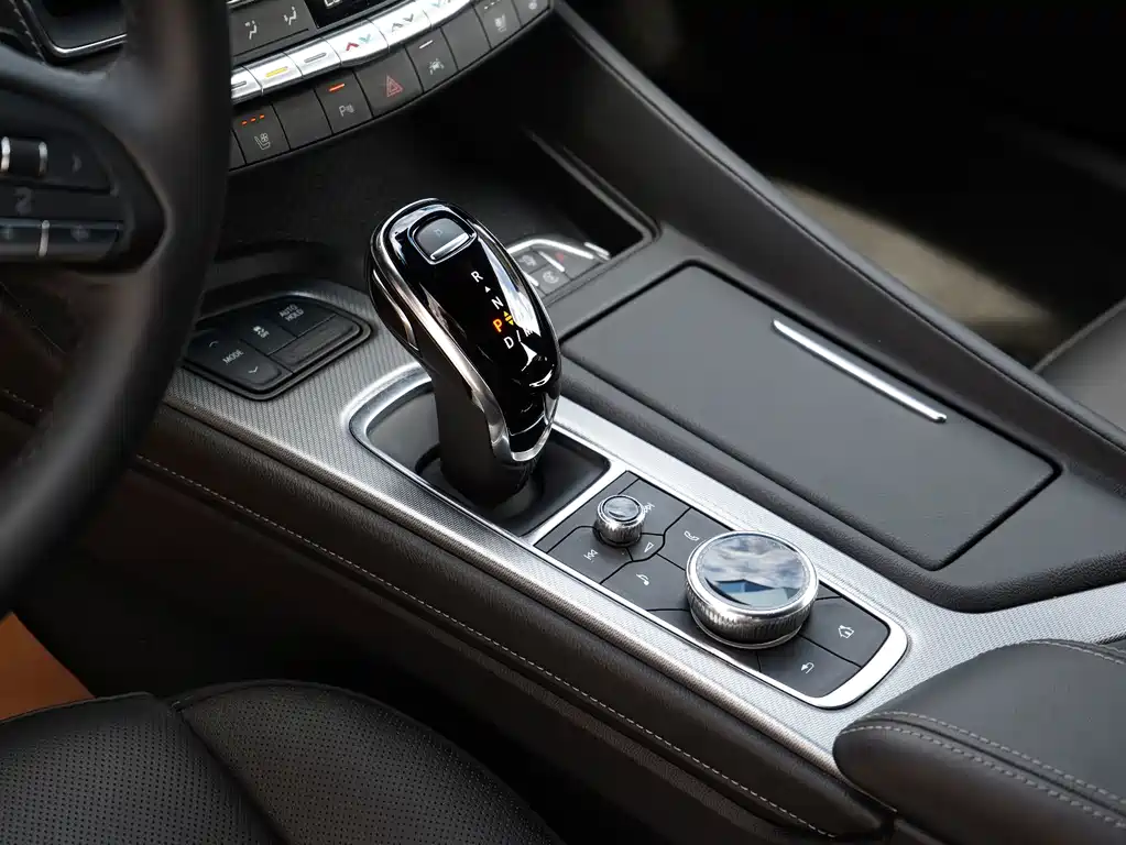 Cadillac CT5 — миниатюра 18