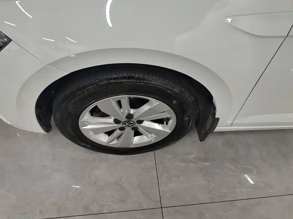 Volkswagen Polo — миниатюра 23