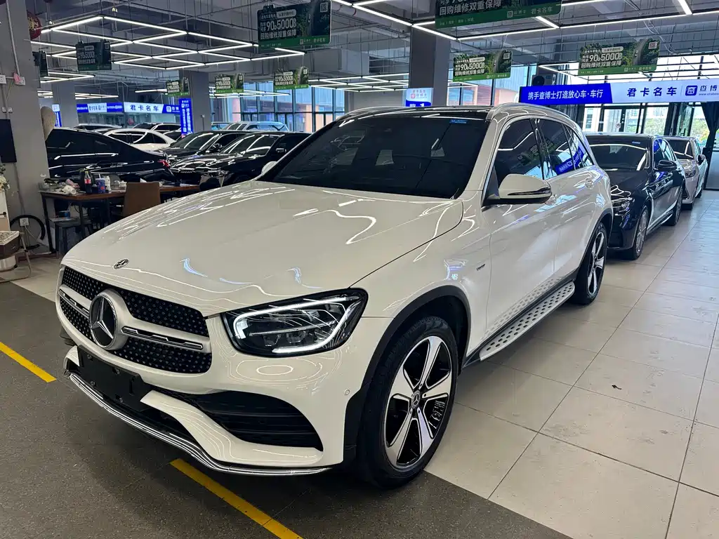 Mercedes-Benz GLC 2023