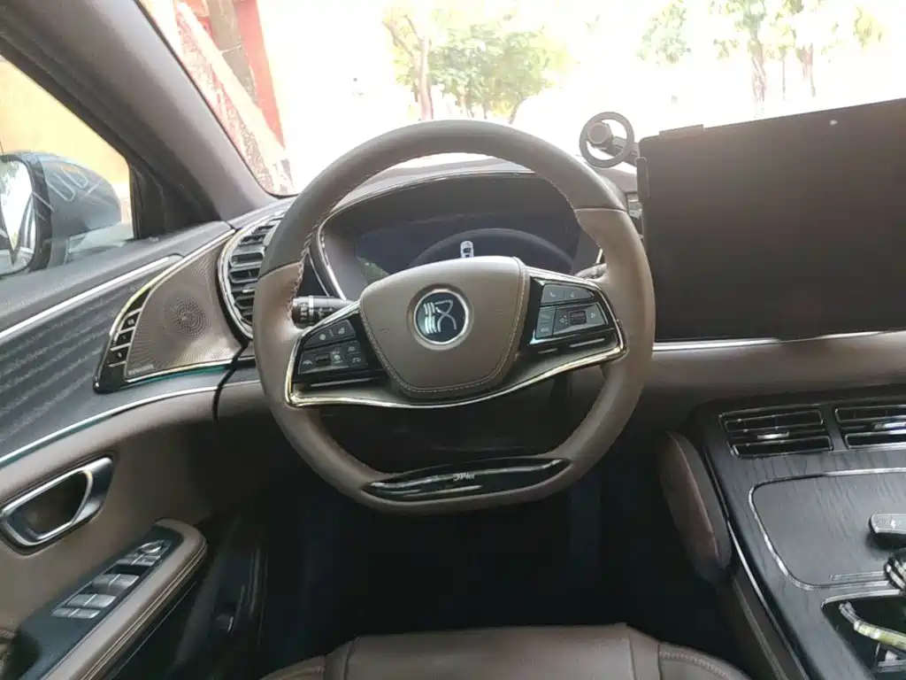 BYD Han — миниатюра 11