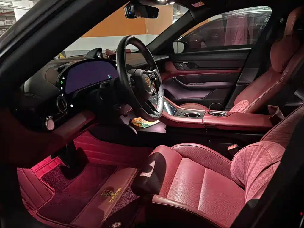 Porsche Taycan — миниатюра 7
