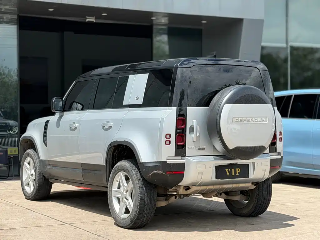 Land Rover Defender — миниатюра 5