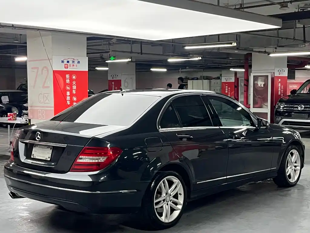 Mercedes-Benz C-Class — миниатюра 4