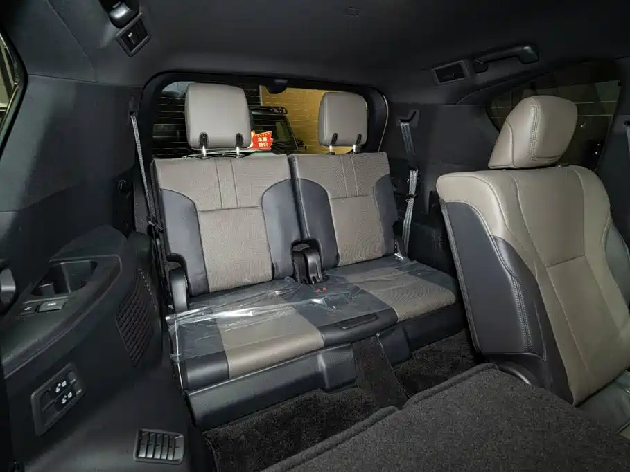 Lexus LX 2025 700h OVERTRAIL