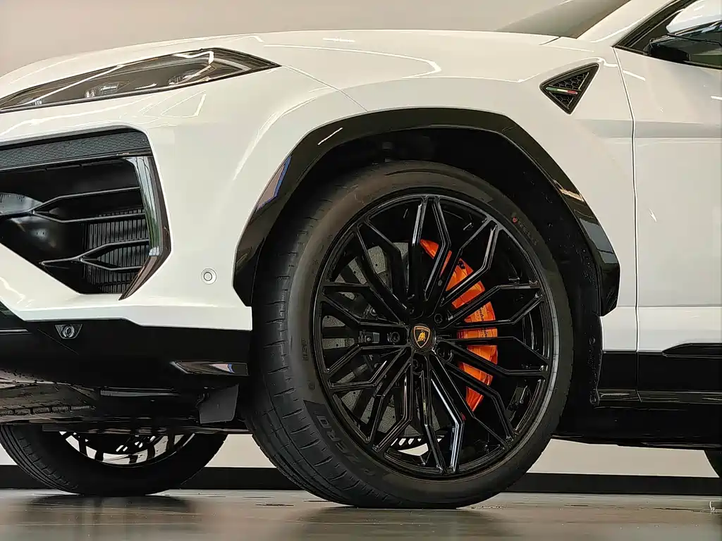 Lamborghini Urus SE — миниатюра 6