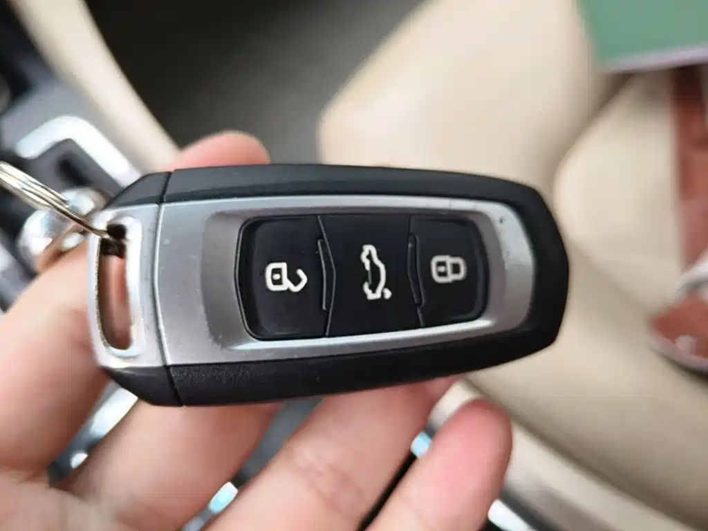 Geely Emgrand — миниатюра 9