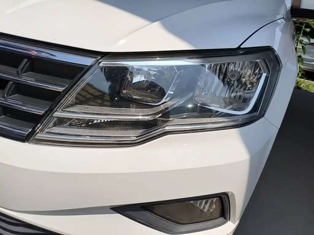 Volkswagen Jetta — миниатюра 24