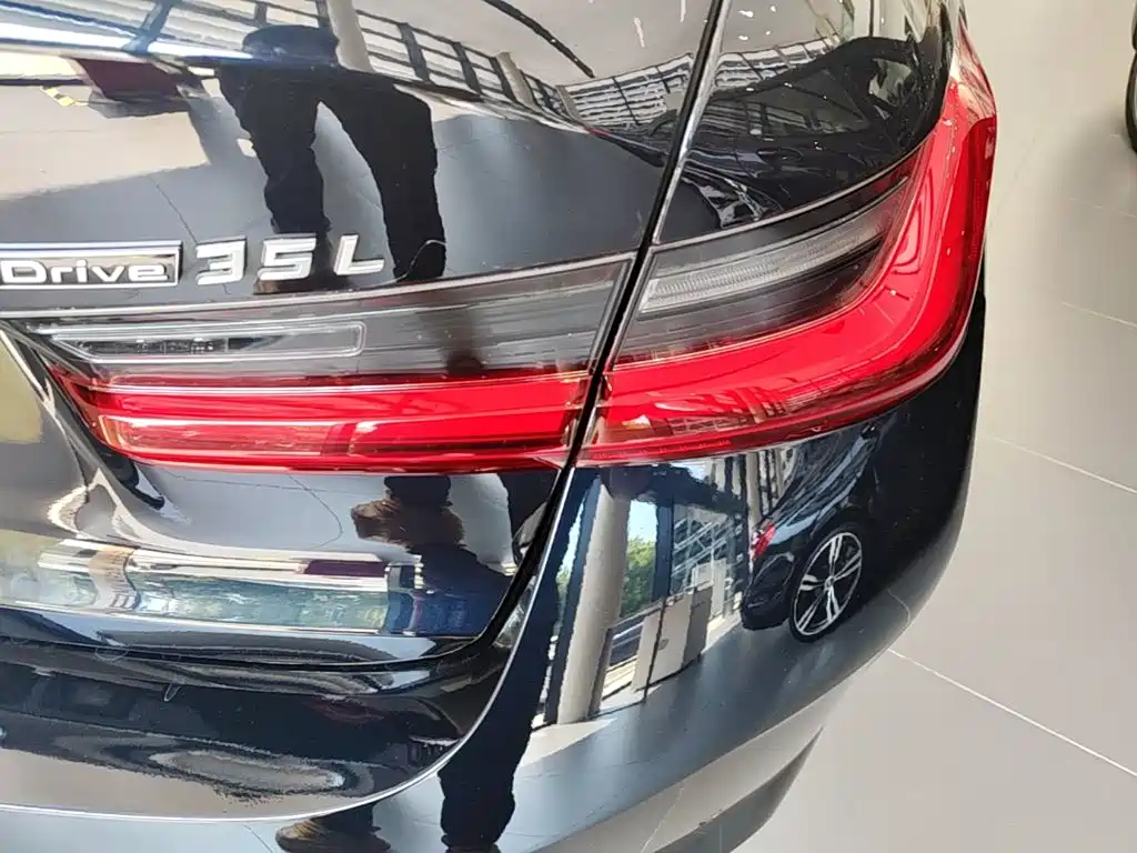 BMW i3 — миниатюра 8