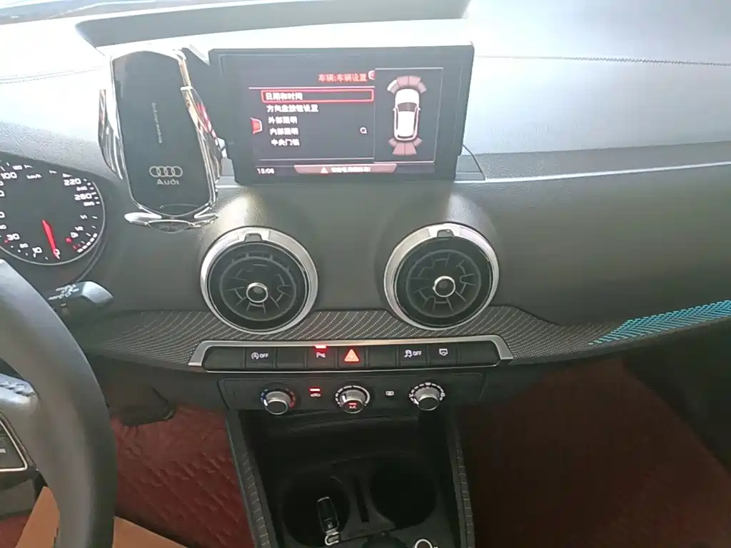 Audi Q2L — миниатюра 13