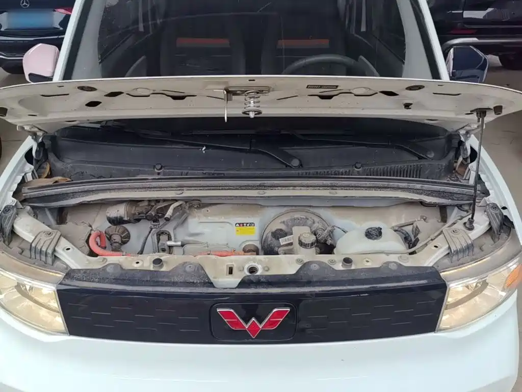Wuling MINIEV — миниатюра 20
