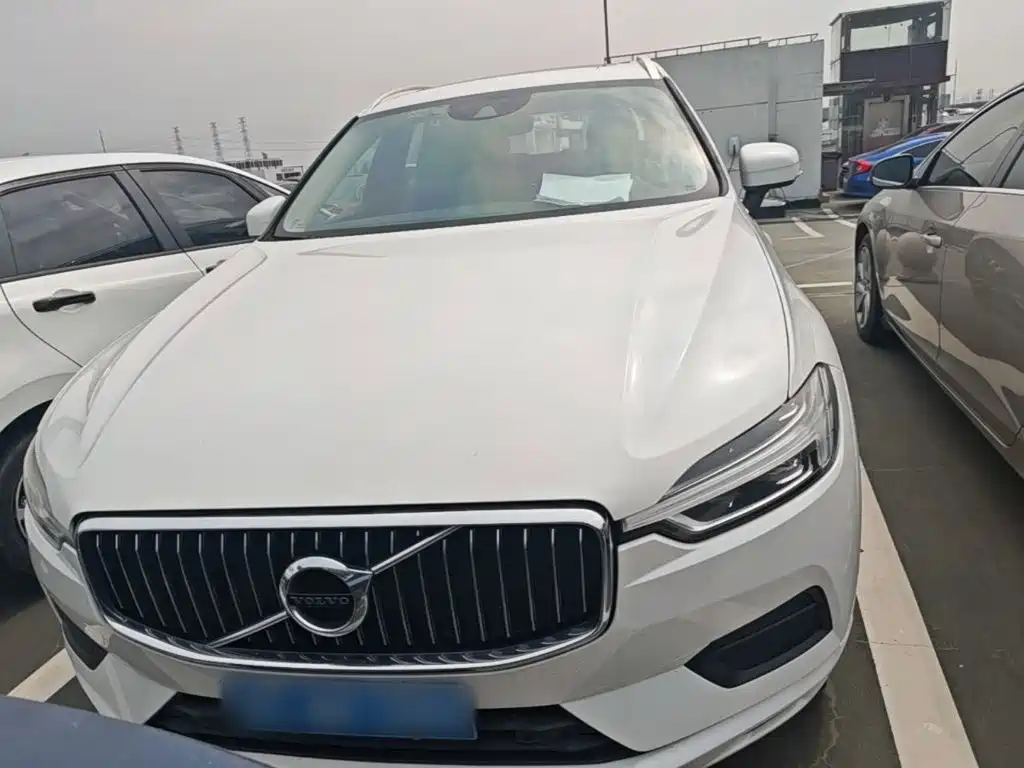 Volvo XC60 2019 T5 V