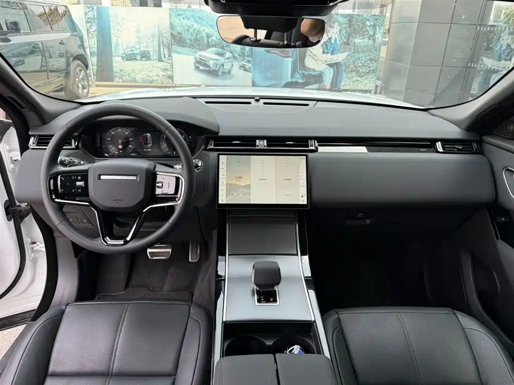 Land Rover Range Rover Velar 2025 Dynamic SE
