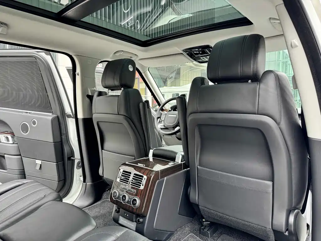 Land Rover Range Rover — миниатюра 11