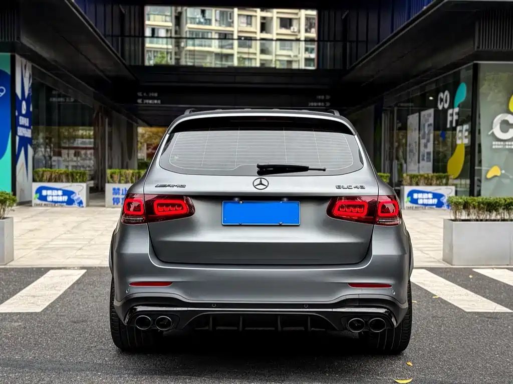 MERCEDES-BENZ GLC AMG