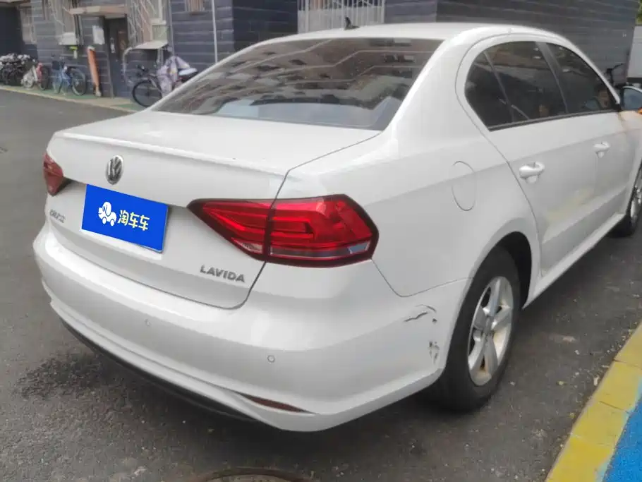 Volkswagen Lavida — миниатюра 3