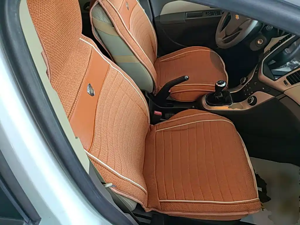 Chevrolet Cruze — миниатюра 25
