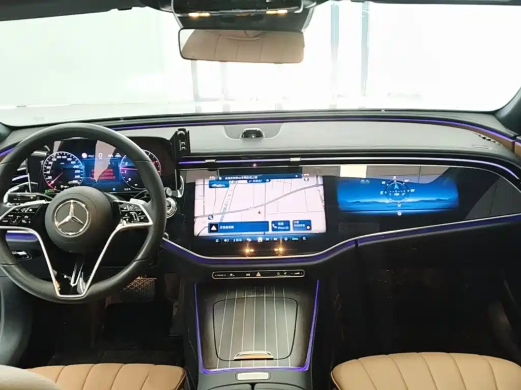 Mercedes-Benz E-Class — миниатюра 10