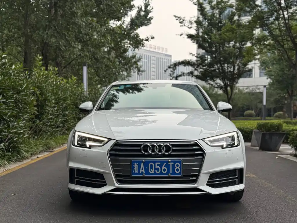 Audi A4L 2018 30 40 TFSI Fashion