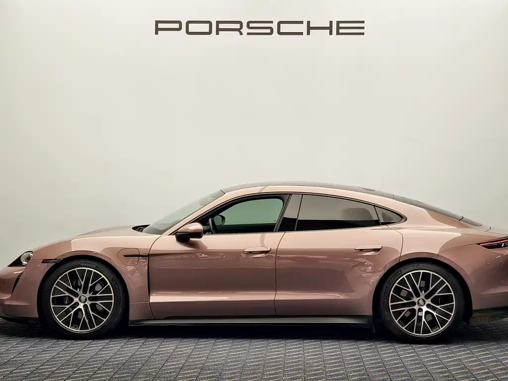 Porsche Taycan 2022 Taycan