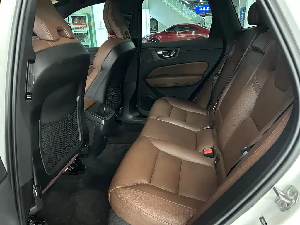 Volvo XC60 — миниатюра 19
