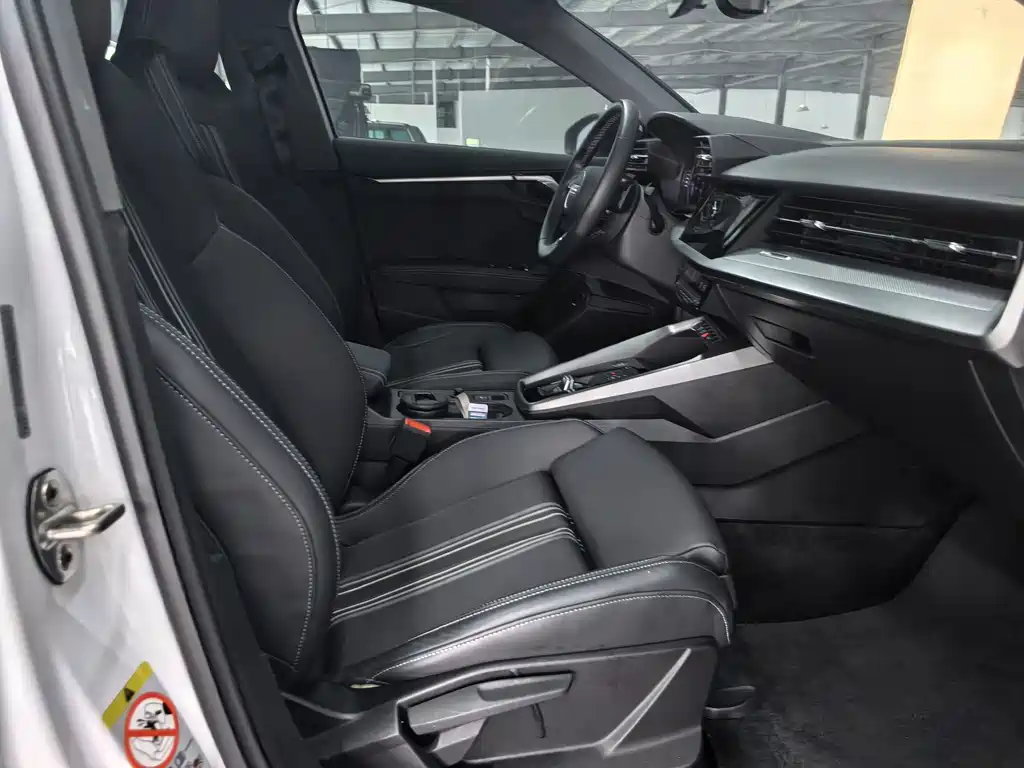Audi A3 - фото 13
