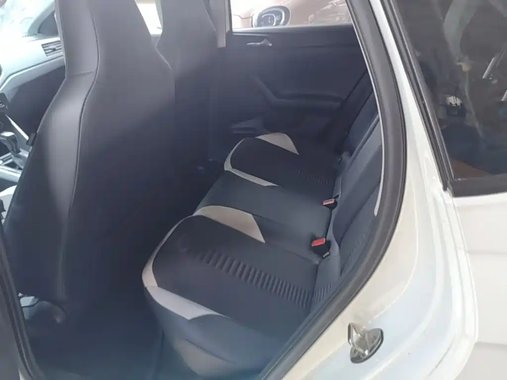 Volkswagen Polo — миниатюра 17