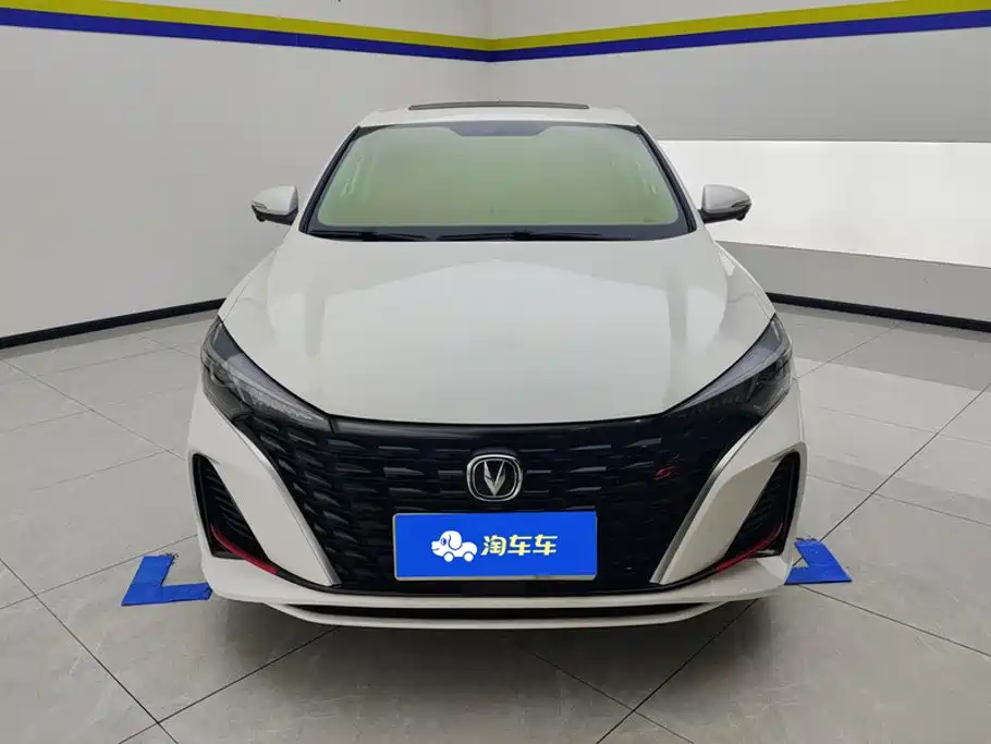 Changan Eado — миниатюра 2