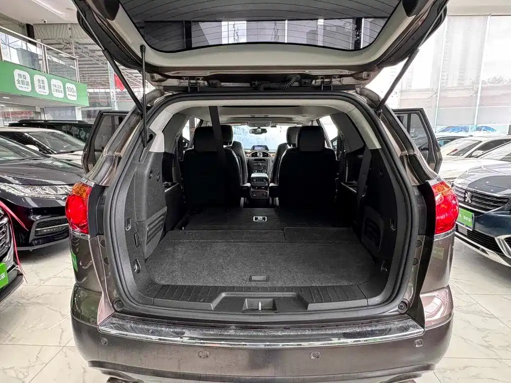 Buick Enclave — миниатюра 31
