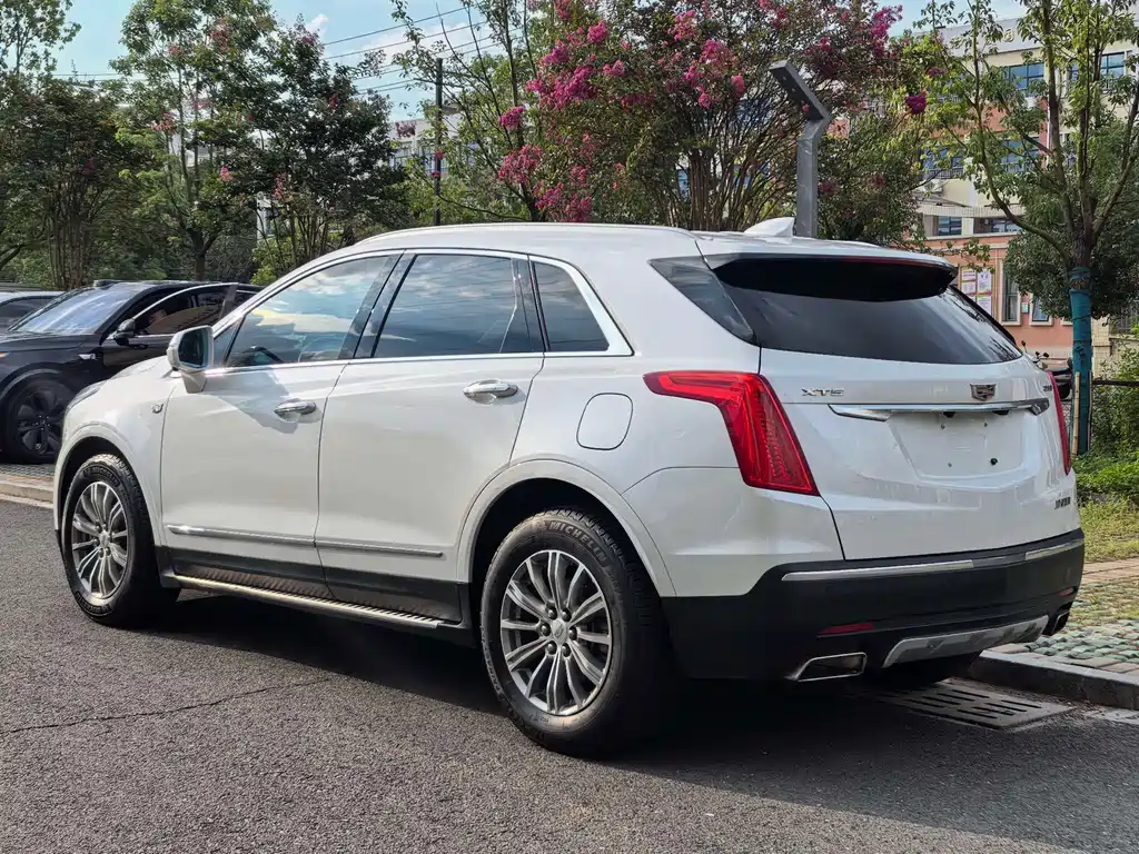 Cadillac XT5 — миниатюра 7