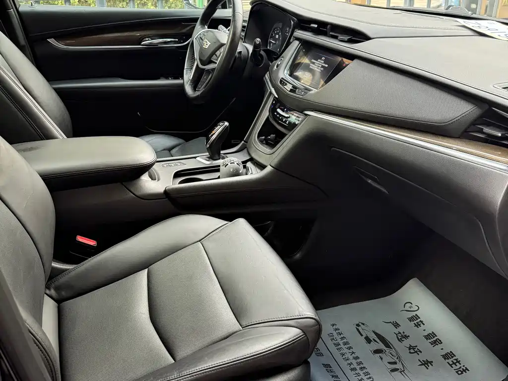 Cadillac XT5 — миниатюра 8