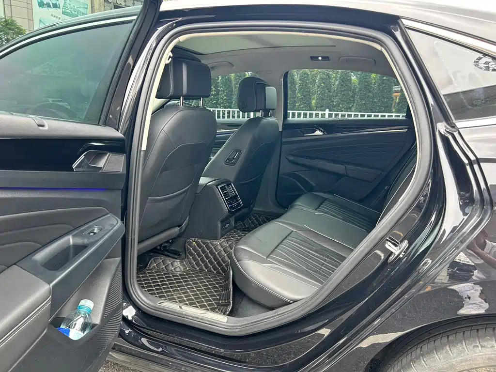 Volkswagen Passat — миниатюра 6