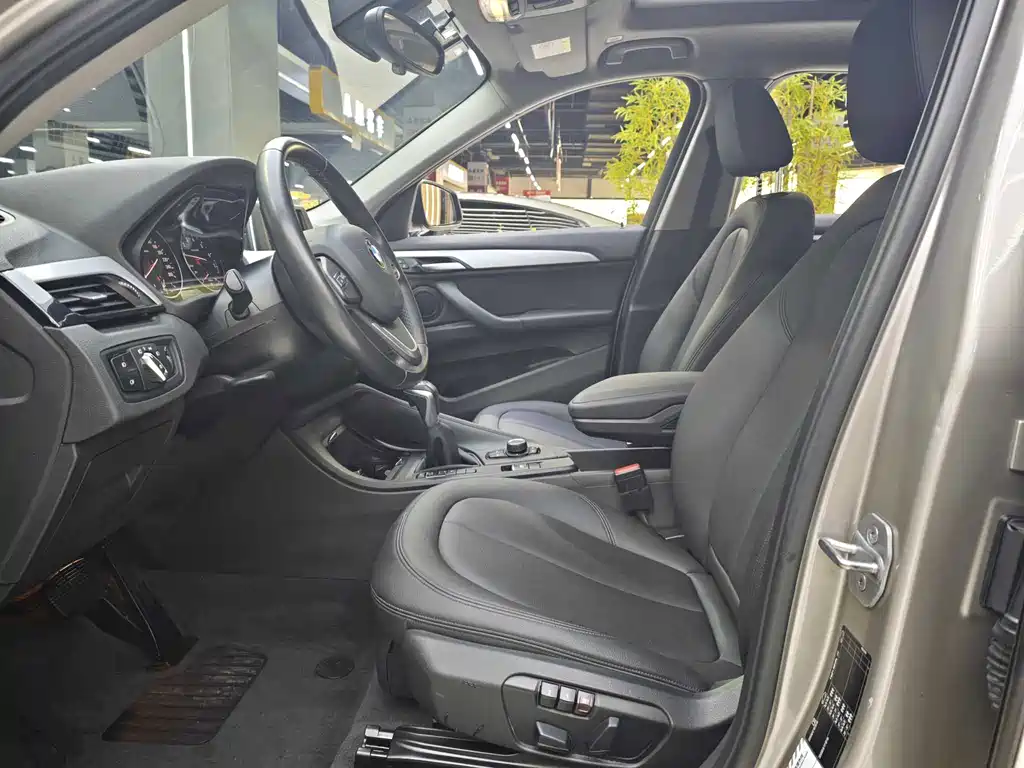 BMW X1 — миниатюра 14