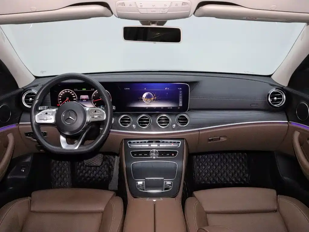 Mercedes-Benz E-Class — миниатюра 15