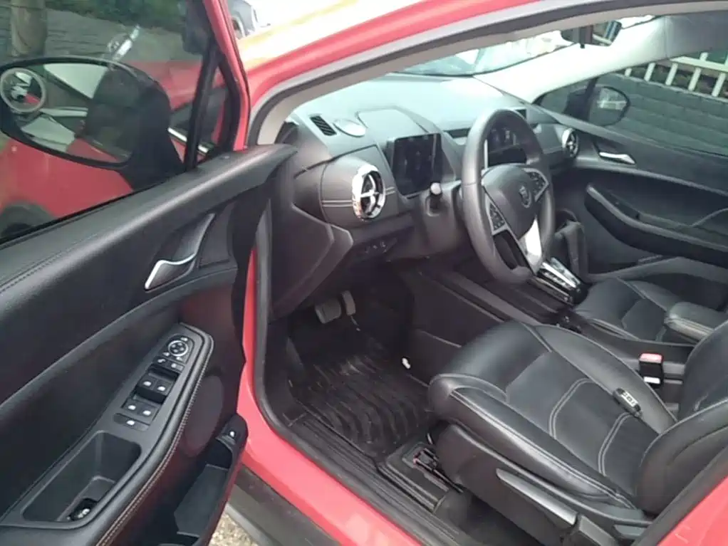 BYD Yuan EV — миниатюра 16