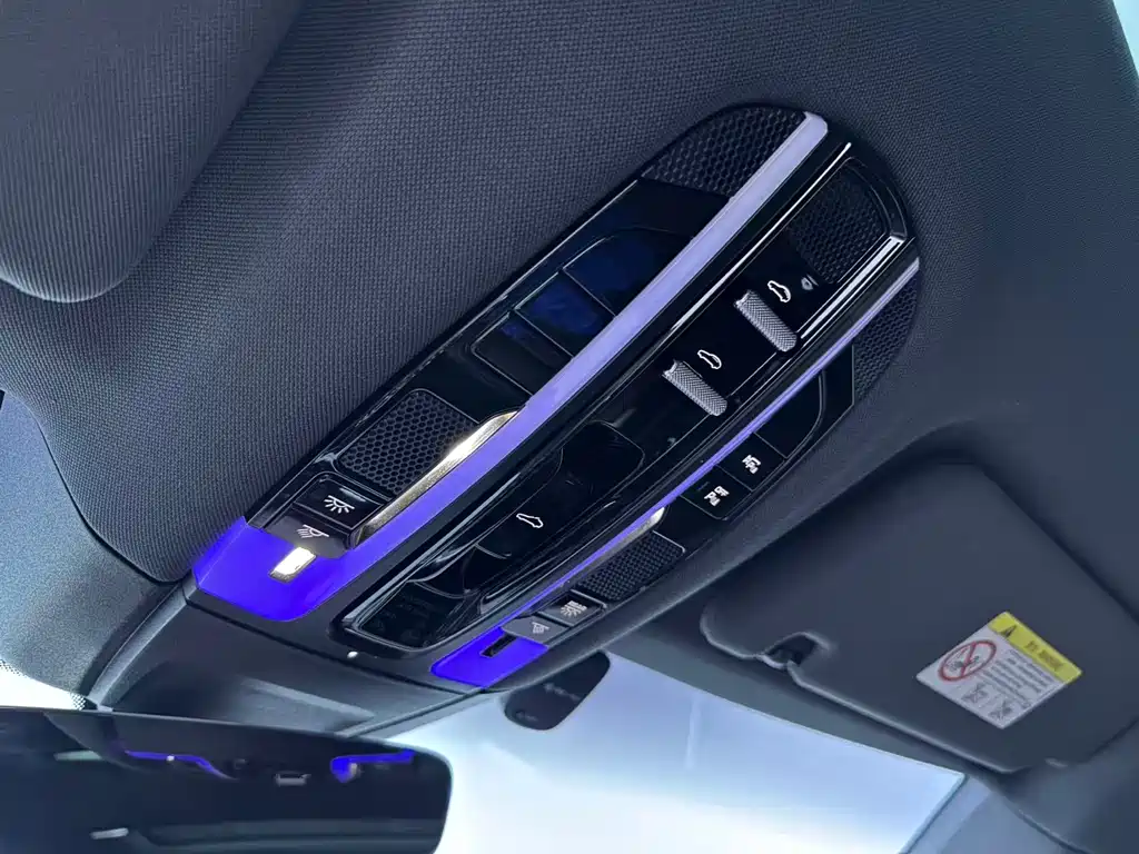 Porsche Panamera — миниатюра 13
