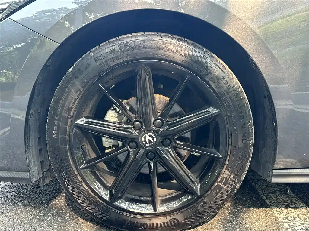 Changan UNI-V 2022 1.5T Luxury
