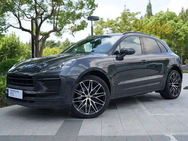 PORSCHE MACAN 2023