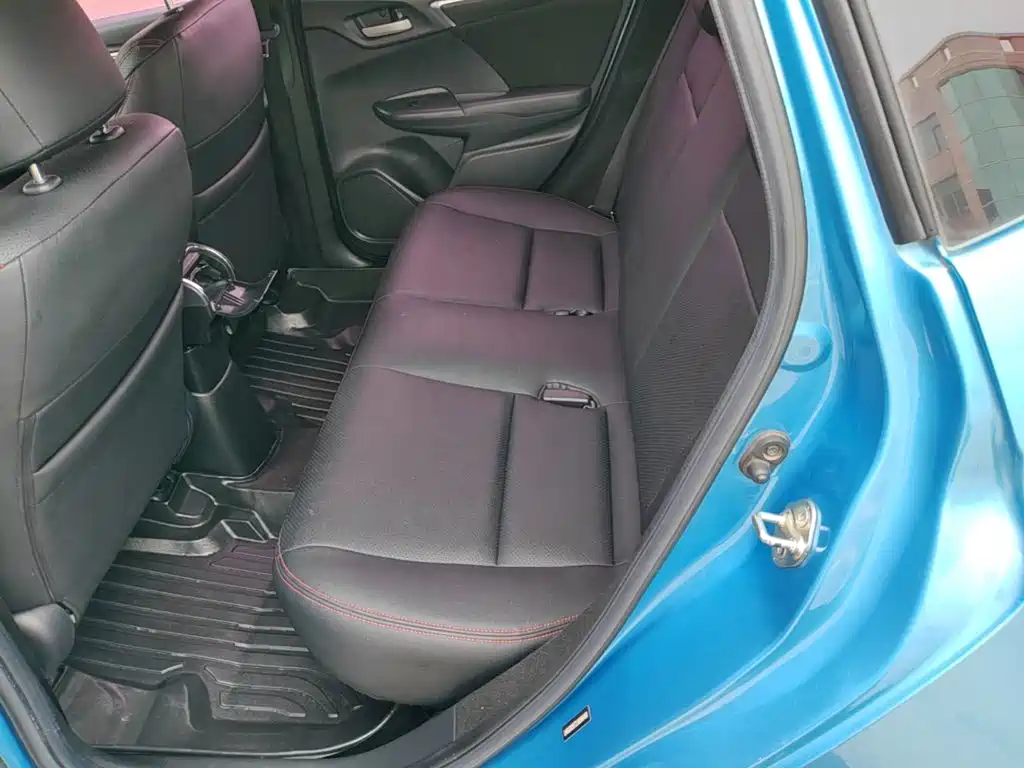 Honda Fit — миниатюра 17