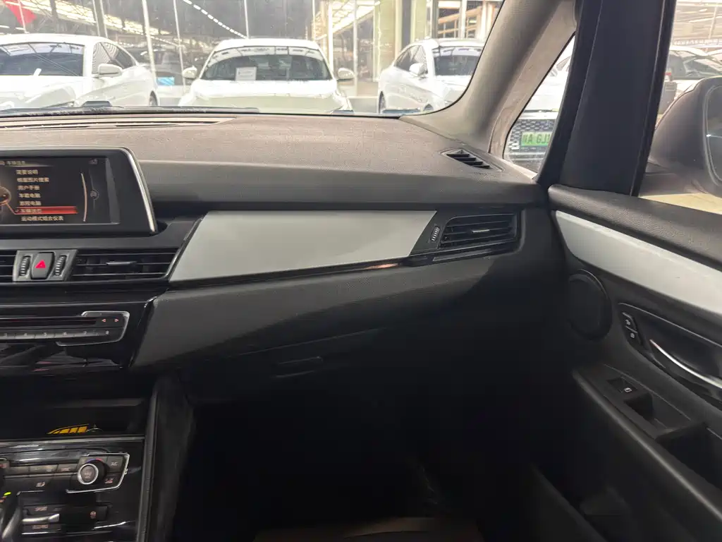 BMW 2 SERIES STATION WAGON