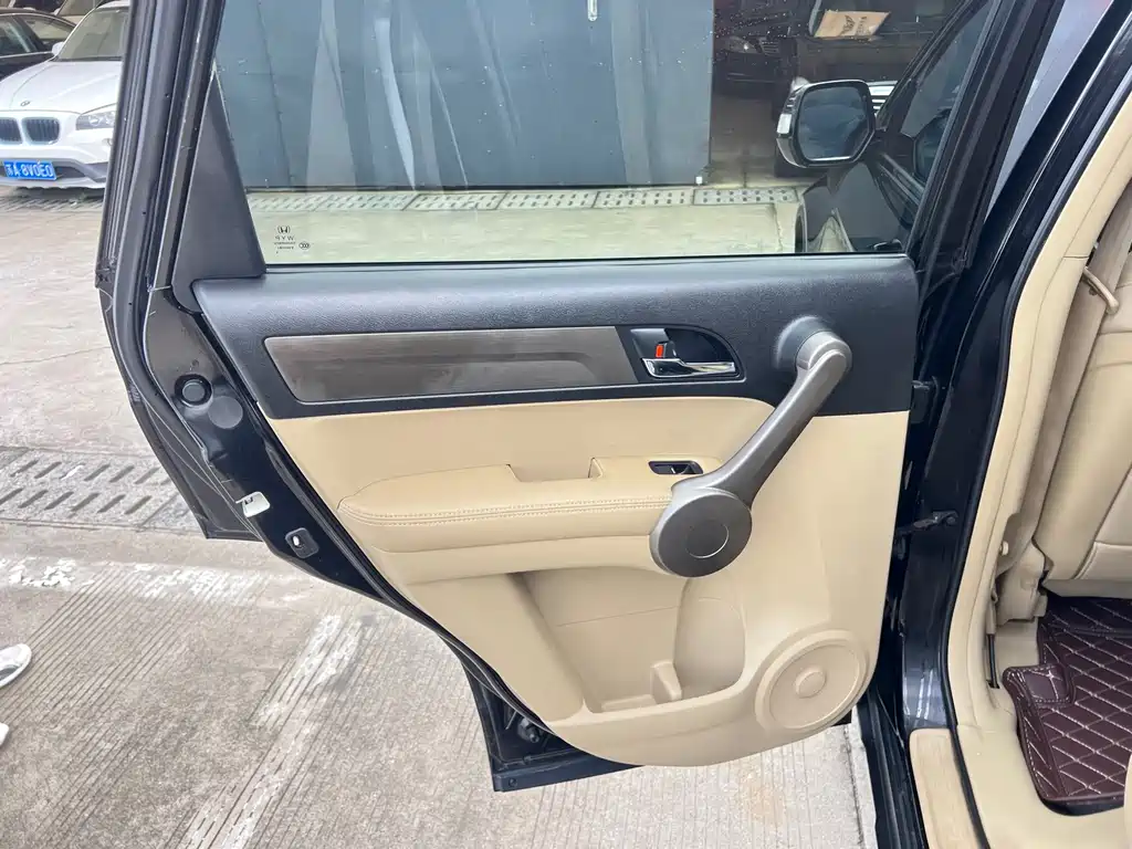 Honda CR-V — миниатюра 12