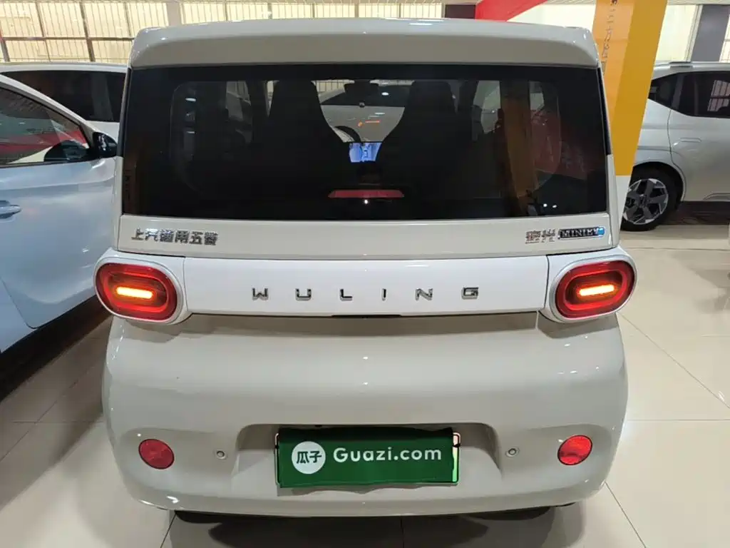 Wuling MINIEV — миниатюра 6