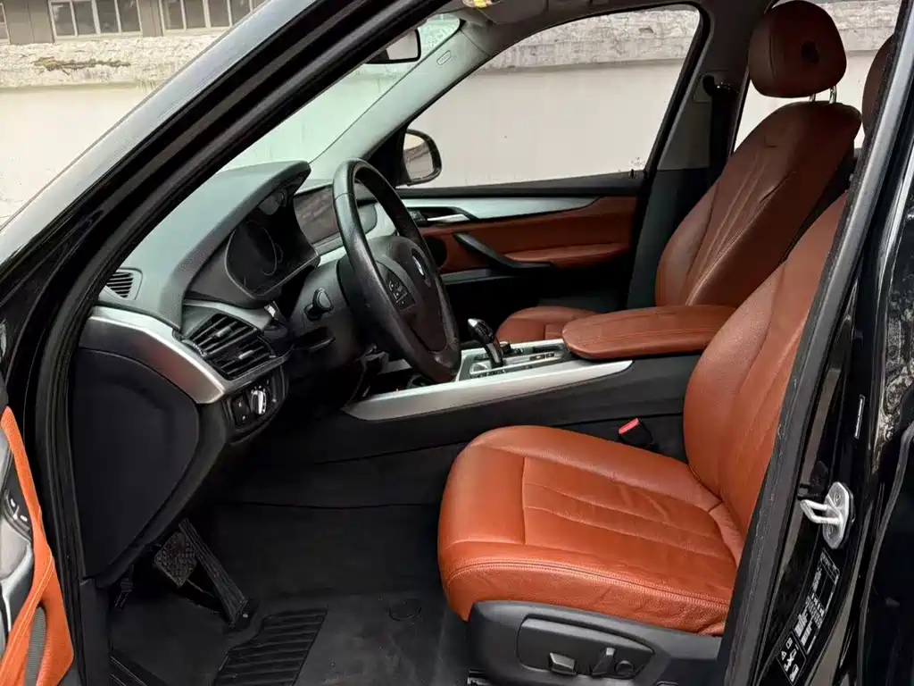 BMW X5 (Import) — миниатюра 8