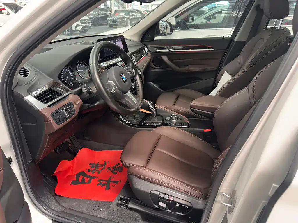 BMW X1 — миниатюра 6