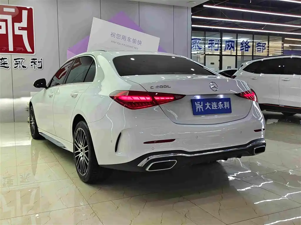 Mercedes-Benz C-Class — миниатюра 4