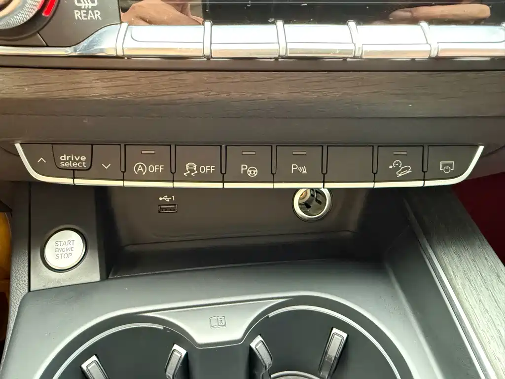 Audi A4 (Import) — миниатюра 21