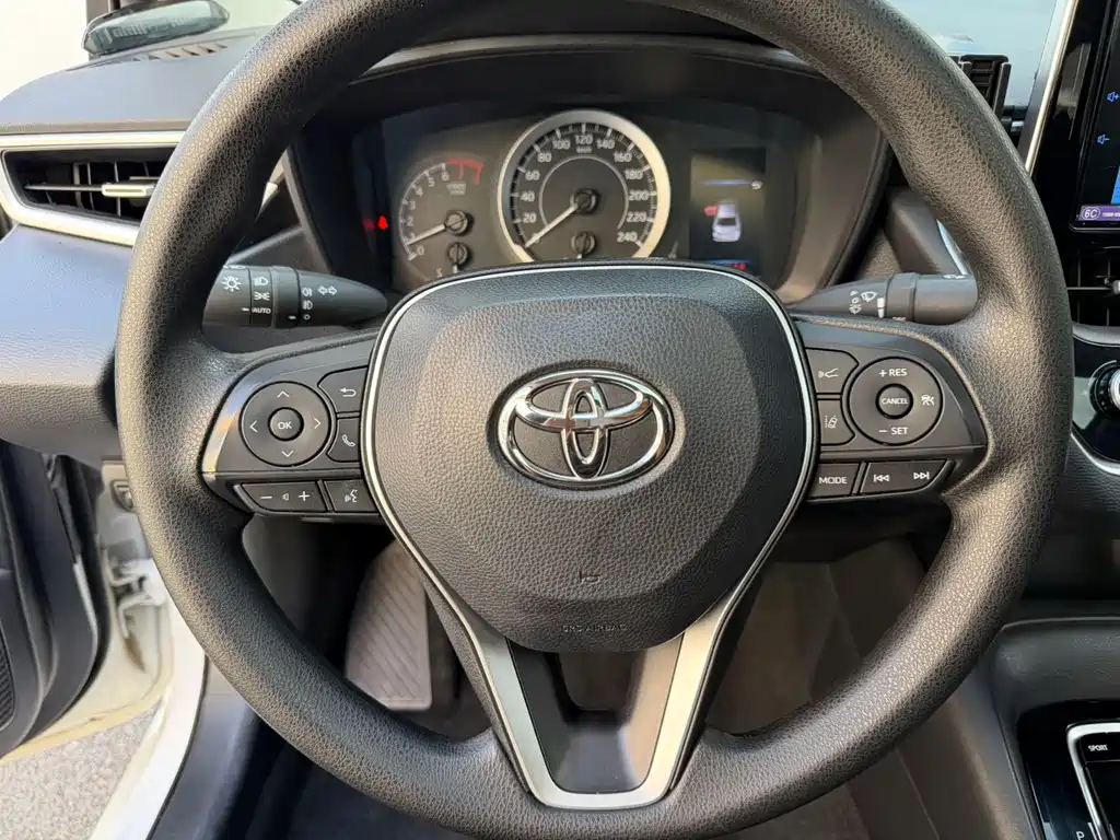Toyota Corolla — миниатюра 12
